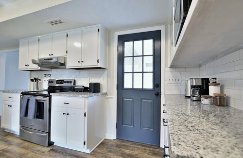 Fortson Casa | 5BR Spacious Retreat: Hot Tub, BBQ, Play Area
