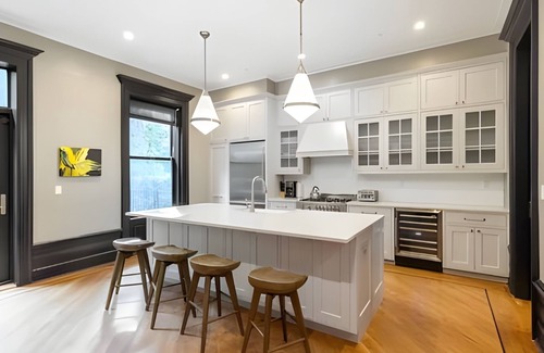 Washington Heights Casa | 5BR Townhouse Near Times Square | Rooftop Patio