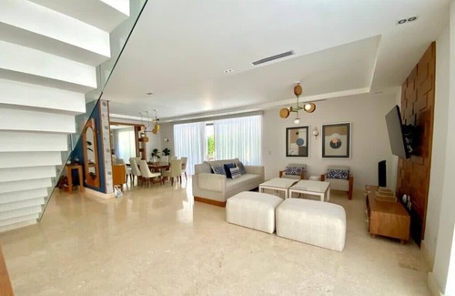 Punta Cana Village Villa | Modern 5BR Villa, Private Pool and Daily Housekeeping included!
