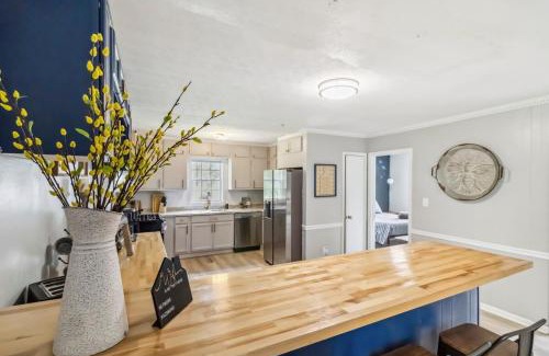 Lawrenceville Casa | 5BR with Game Room & Huge Backyard