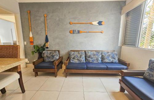 Tombo Apartamento | 5E - Pe na Areia da Praia do Tombo, 2 Quartos, Ar Cond, 2 WC, 1 vaga e Roupas de Cama