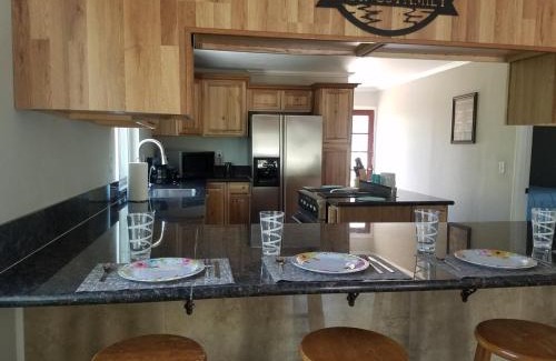 Squaw Valley Casa | 5EZ Ranch Barn-Get away from it all, easy access