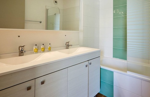 Auberville Condominio | Appartement charmant à 3km de la Plage! Cocina Equipada + Wi-Fi gratuit.