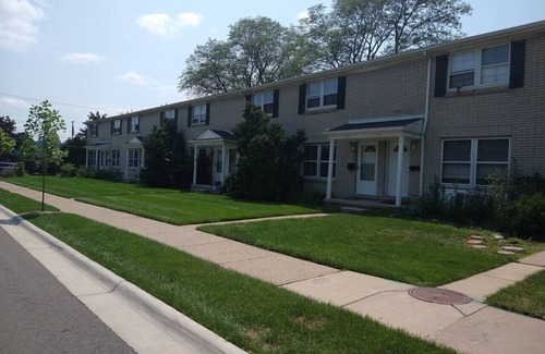 Plymouth Casa | ★ 5min To Kellogg Park ★ Plymouth ★Parking ★W/D★76