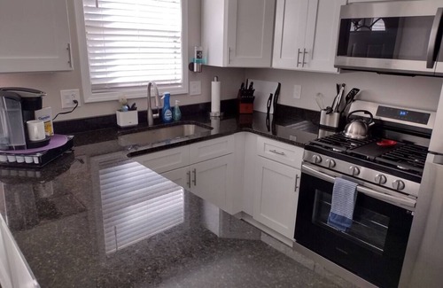 Plymouth Casa | ★★★5min To Kellogg Park ★ Plymouth ★ Parking ★W/D★