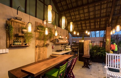 Cam Chau Villa | 5mins to old town & beach! Private family villa w/ Pool - B.fast inc.