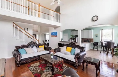 El Lago Casa | 5minutes direct to Kemah with the beaches and countless seafood restaurants