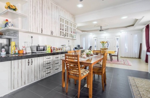 Bandar Baru Bangi Casa | 5R5B Amplia Casa Semi D para Familia