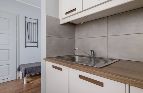 Katowice Apartamento | 5th Floor Studio in Katowice by Renters