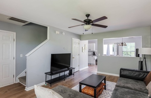 Huntcliff Casa | 6.4 Miles from MUSC