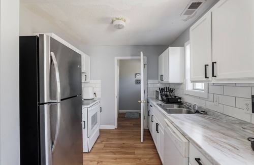 Huntcliff Casa | 6.4 Miles from MUSC