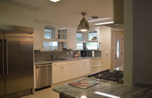 Bonnabel Place Casa | 6. 4 millas a N. O. Superdome FrenchQuarter 5 BR 2 1/2 BA Capacidad para hasta 10 juegos