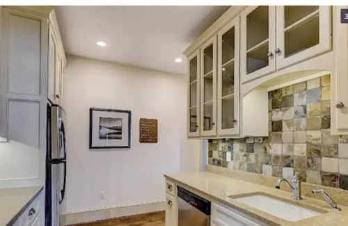 Galesville Casa | 6 Acre Waterfront Estate with Pool