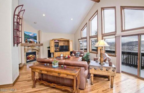 Edwards Casa | 6 bd 6 Bath 5k sq ft Ski Home Close to Vail and BC