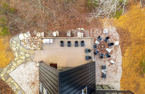 Boyne City Cabina | 6-bdrm 5.5 bath aframe cabin-private trails, hot tub, sauna, woods Boyne City,MI