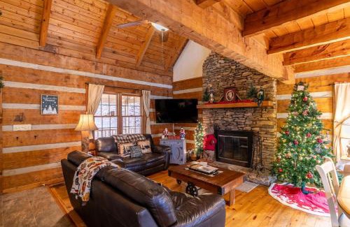 Boone Casa | 6 Bears Cabin
