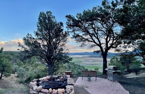 Rutheron Casa | 6 Bed, 3 Bath Historic Home, Sleeps 20