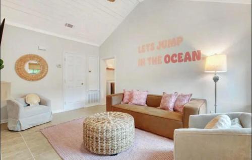 Savannah Beach Apartamento | 6 Bed 4 Ba Resort Style Home w Heated Pool