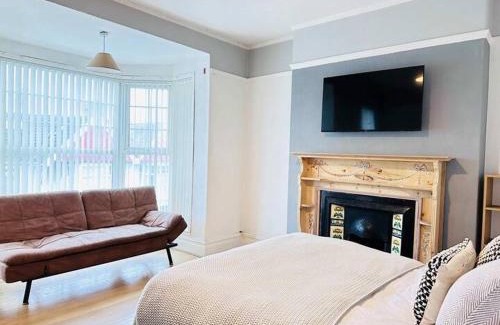Uplands Casa | 6 bed house in Uplands