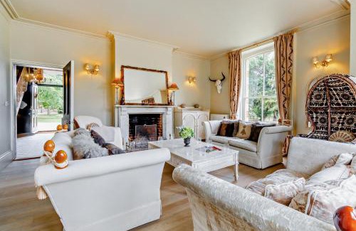 Cowlinge Casa | 6 Bed in Cowlinge oc-b32762