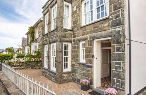 Harlech Casa | 6 Bed in Harlech 89630