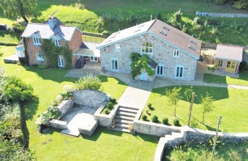 Rhyd-y-foel Casa | 6 Bed in Llanddulas 91054