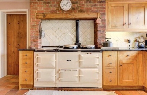 Upper Beeding Casa | 6 bed rural property with pool & tennis court