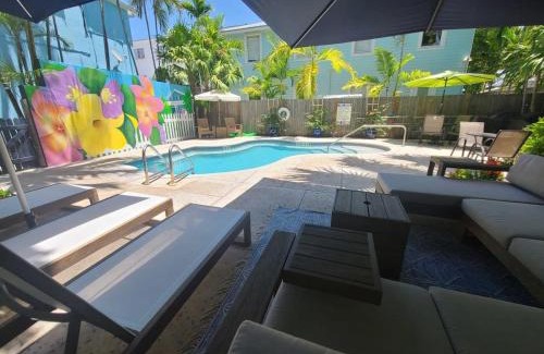Downtown Casa | 6 Bedroom 6 Bath Guesthouse on Duval Street