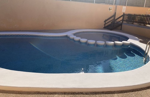 Coveta Fuma Chalet De Esquí | 6 Bedroom Chalet in El campello