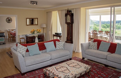 Blairgowrie Casa | Casa de campo de 6 dormitorios recientemente renovada en una espectacular ubicación rural en Highland