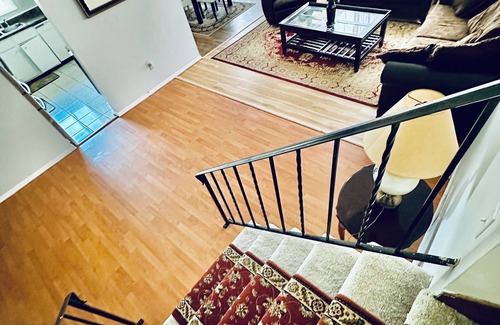 Maplewood Casa | 6-bedroom house in Maplewood