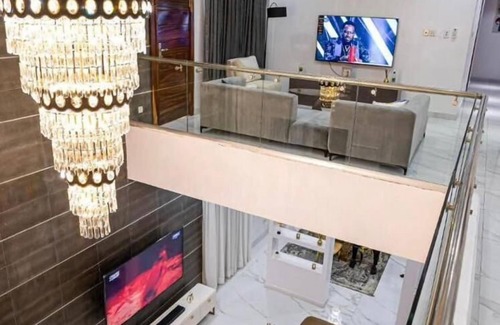 Lekki Phase 1 Villa | 6 bedroom mansion in lekki phase 1