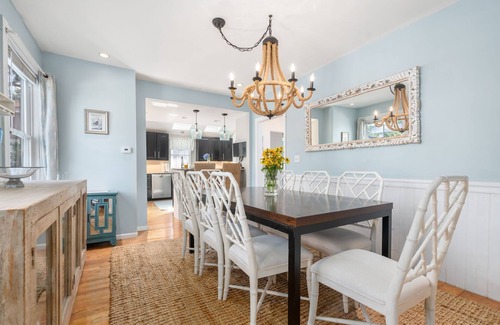 Onset Casa | 6-bedroom Oasis house in Onset w/ HUGE backyard, Firepit, Wifi, & work desk