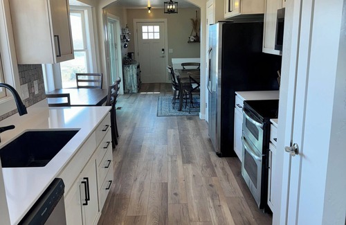 Sweetwater Casa | 6 bedroom sleeps 22, Hot tub, and gorgeous view of Bear Lake, lots of amenities