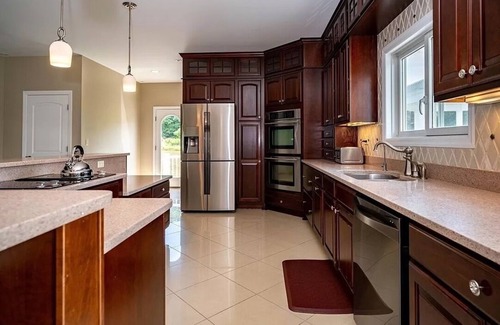 Groton Casa | 6-bedroom vacation home 20 minutes from Cornell University