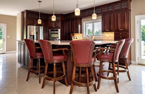 Groton Casa | 6-bedroom vacation home 20 minutes from Cornell University