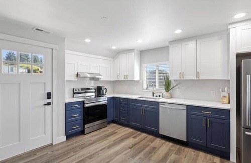 Des Moines Apartamento | 6-Bedrooms Ocean View-Perfect for Groups & Family.