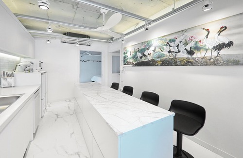 Yeonnam-dong Casa | 6 Bedrooms with Garden Urban living 5-min walk to Hongik University Station