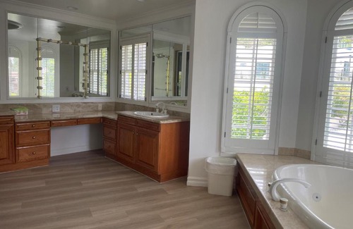 Los Angeles Casa | 6 beds and 6 baths home at Tarzana LA