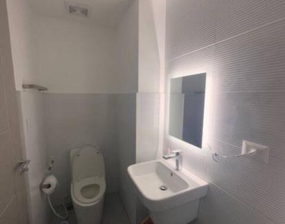 Iloilo City Proper Apartamento | 6 beds condo unit in Bernwood Tower