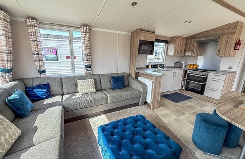 Louth Casa | 6 berth caravan with decking at Sunnydale Holiday Park ref 35243KG