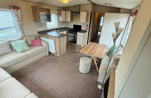 Burnham-on-Sea Casa | 6 Berth caravan with direct beach access