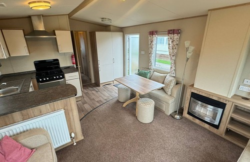 Burnham-on-Sea Casa | 6 Berth caravan with direct beach access