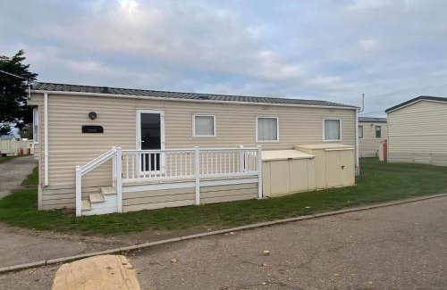 Felixstowe Otro | 6 Berth Caravan With Side Decking At Suffolk Sands Holiday Park Ref 45054C