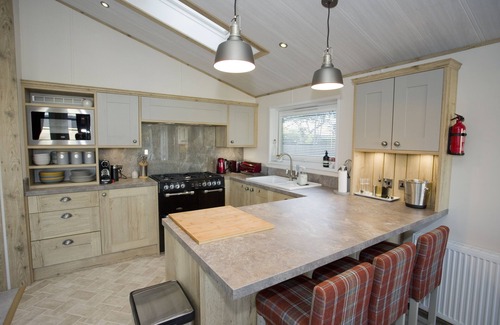 Christchurch Casa | 6 Berth Luxury Lodge in Christchurch, Dorset