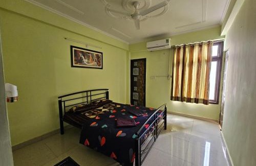 Alambagh Apartamento | 6 BHK in Krishna Nagar Lucknow LKO6BHK 401l&402R