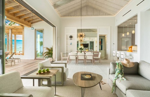 Big Ambergris Cay Complejo | 6 BR All-Inclusive Villa with Private Chef @ Ambergris Cay: Dream Pavillion