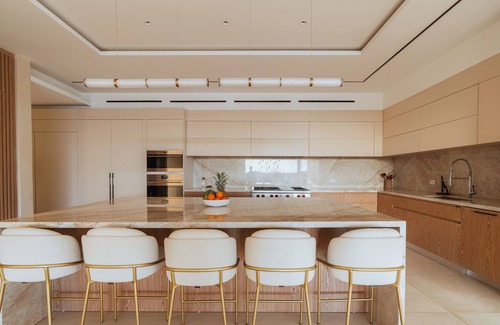 Península de Papagayo Villa | 6 BR architectural masterpiece that redefines luxury living.