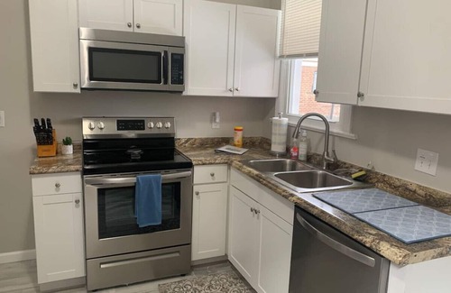 Norwood Casa | 6 BR Home Just Minutes From Downtown Cincinnati