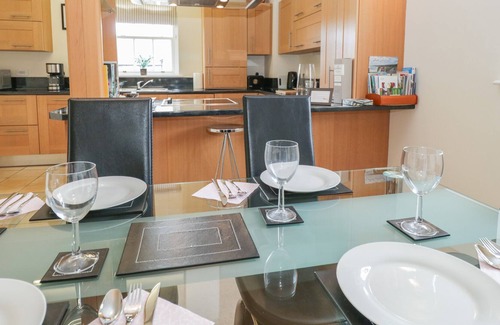 Cark Apartamento | 6 CARK HOUSE, family friendly in Cark In Cartmel